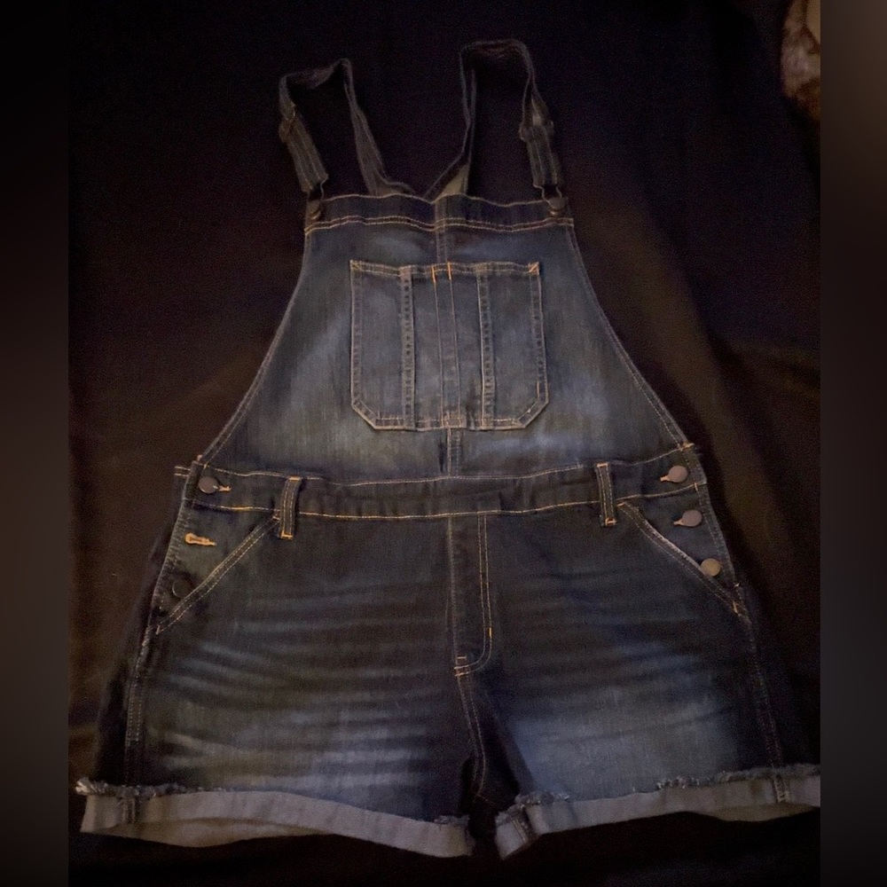 Juniors shorts overalls size 19